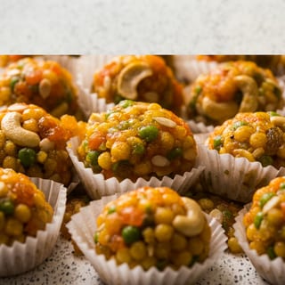Desi Ghee Dry Fruit Boondi Laddu (1 lb)